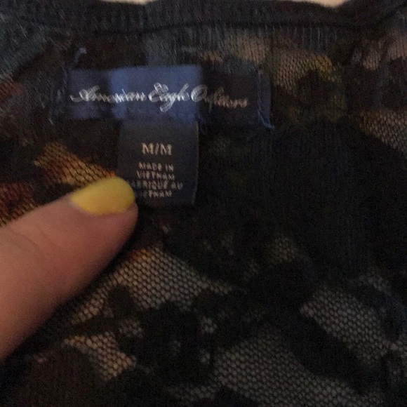 Black lace tank top - Picture 2 of 4